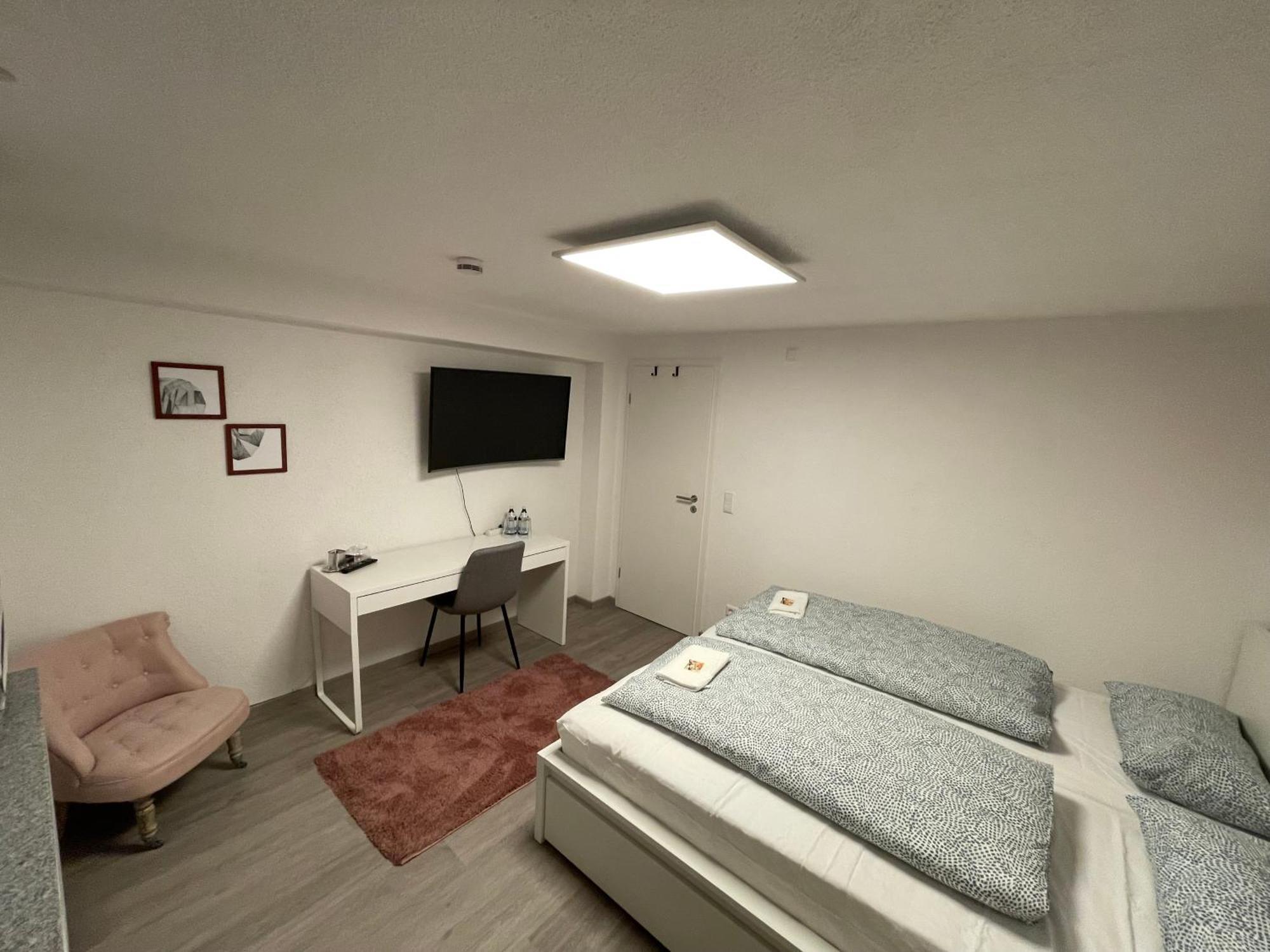 #3 Bequemes Zimmer Mit Pool Und Garten Меминген Екстериор снимка