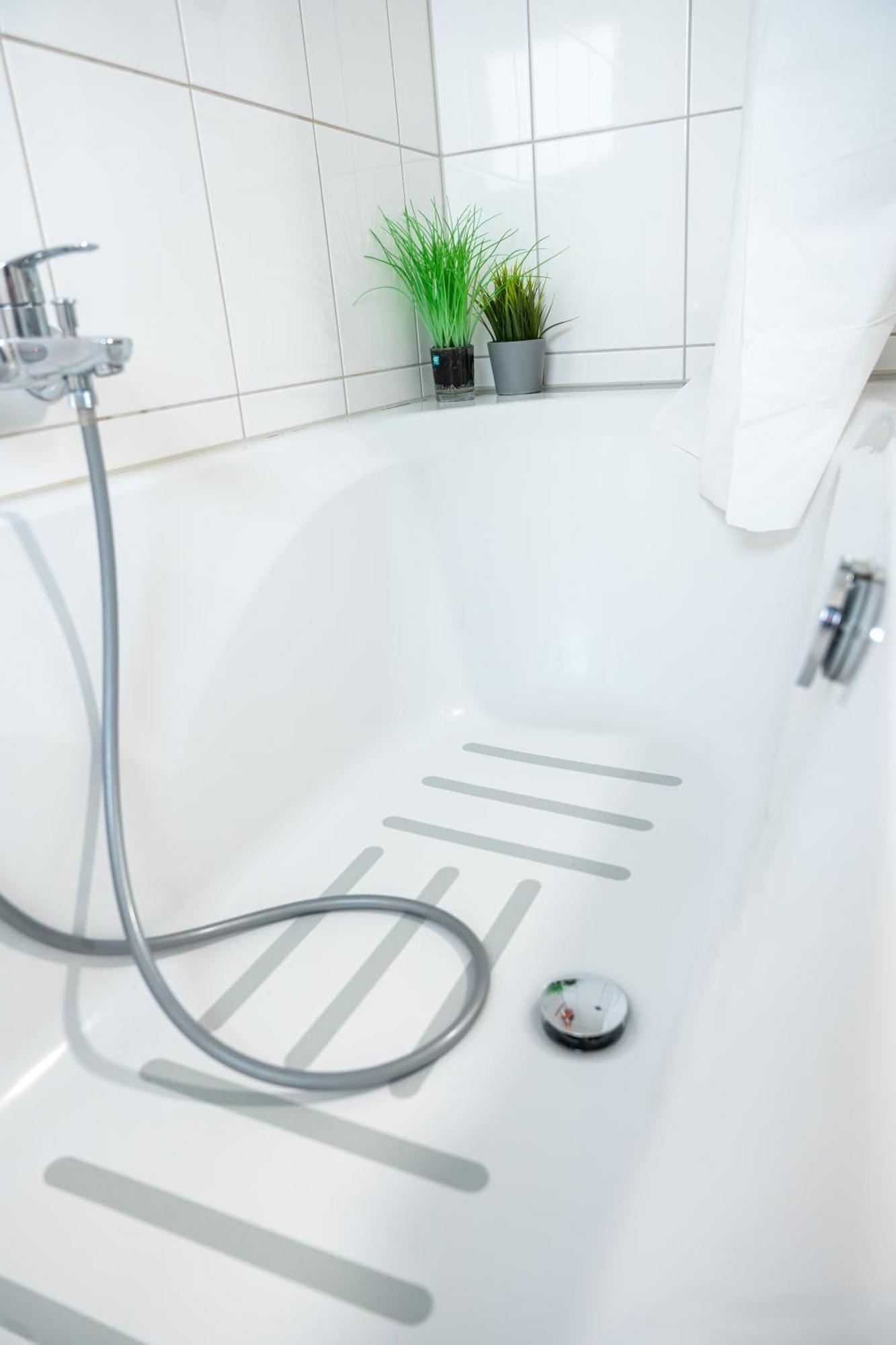 #3 Bequemes Zimmer Mit Pool Und Garten Меминген Екстериор снимка