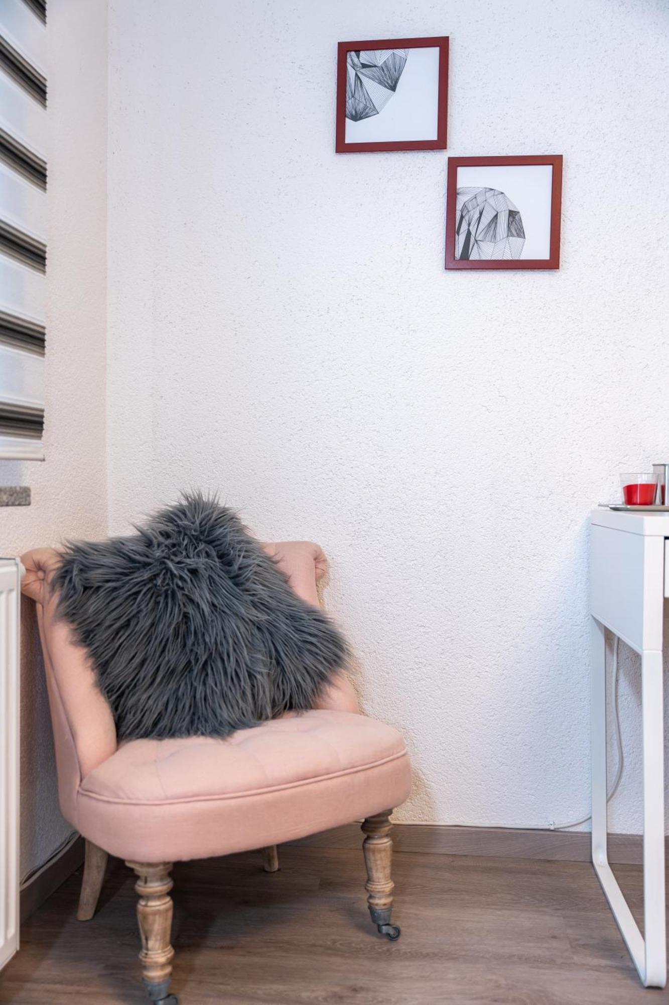 #3 Bequemes Zimmer Mit Pool Und Garten Меминген Екстериор снимка